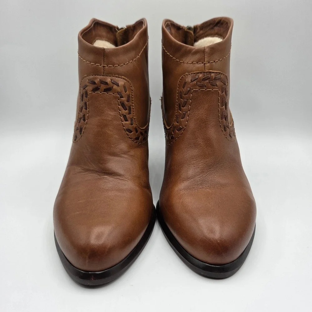 UGG Charlotte Brown Leather Whipstitch Western Ankle Boots Back Zip Block Heel